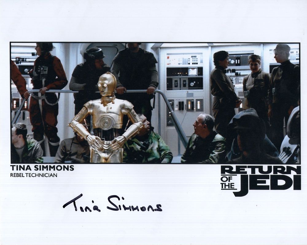 Lot 479: Star Wars Return of the Jedi colour 8x10...