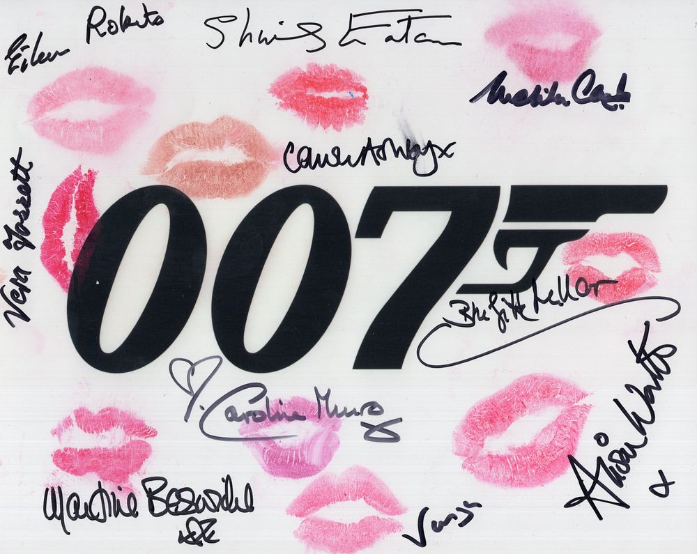 Lot 509: 007 James Bond RARE signed & kissed photo!...
