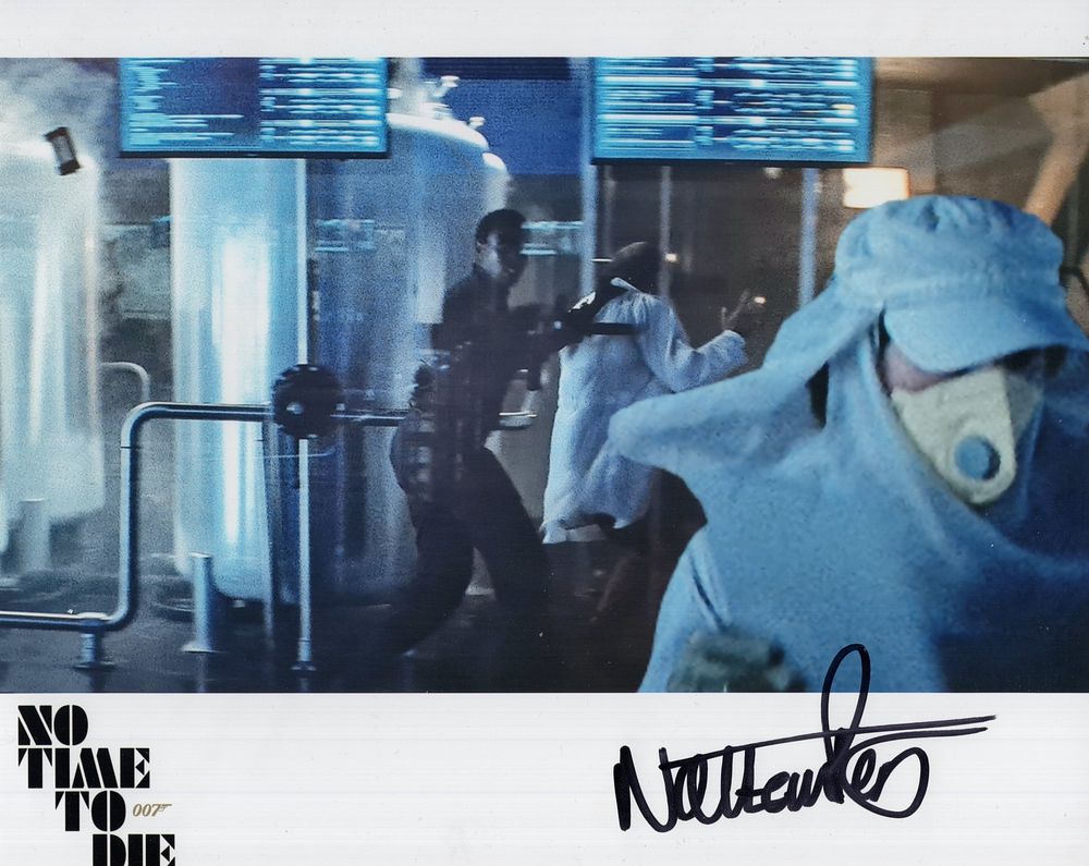 Lot 522: 007 James Bond movie No Time to Die...