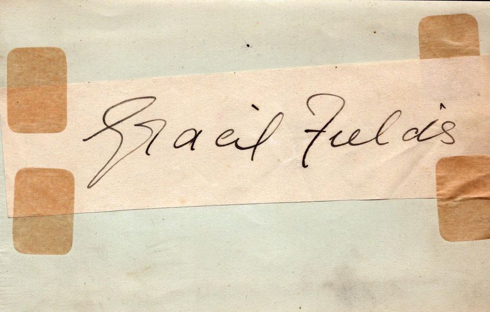Lot 261: Gracie Fields signature piece 5x3 approx.