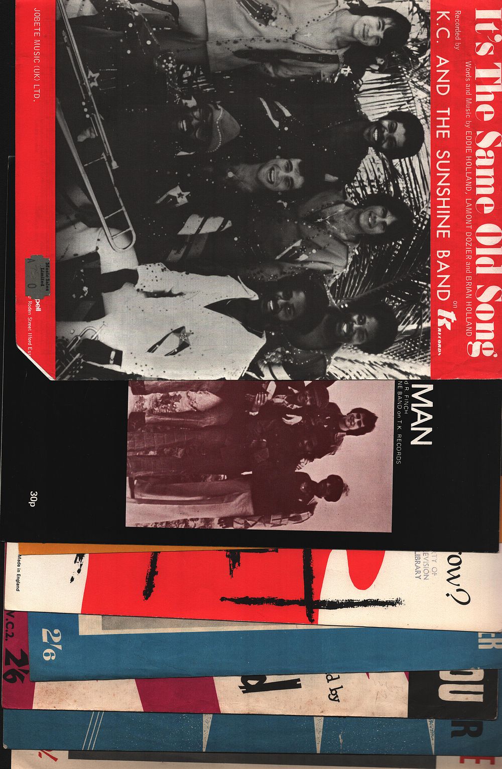 Lot 291: Music Sheets Variety Collection 10. Here Comes Summer...