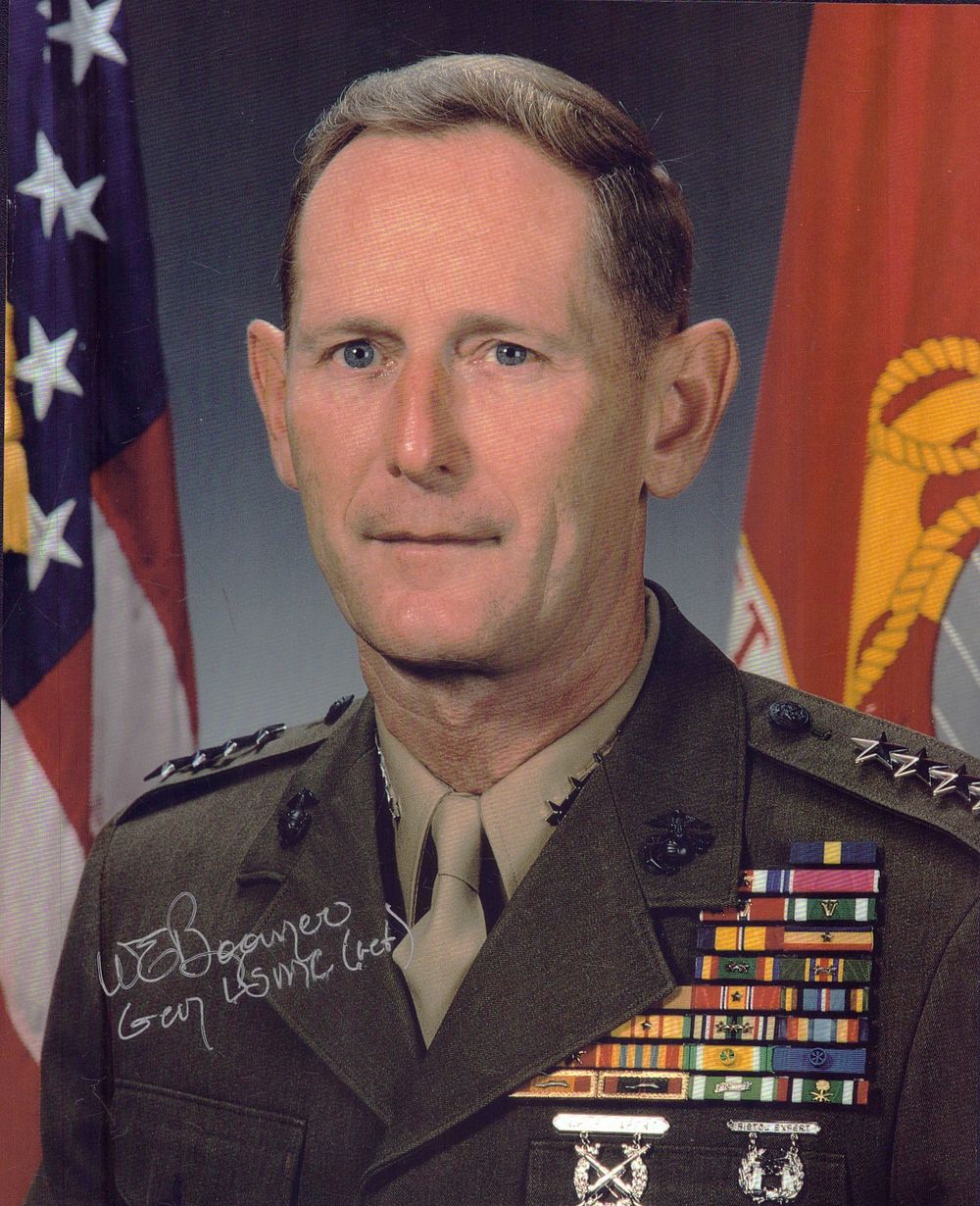 Lot 514: Gnrl Walter E Boomer signed 10x8inch colour photo.