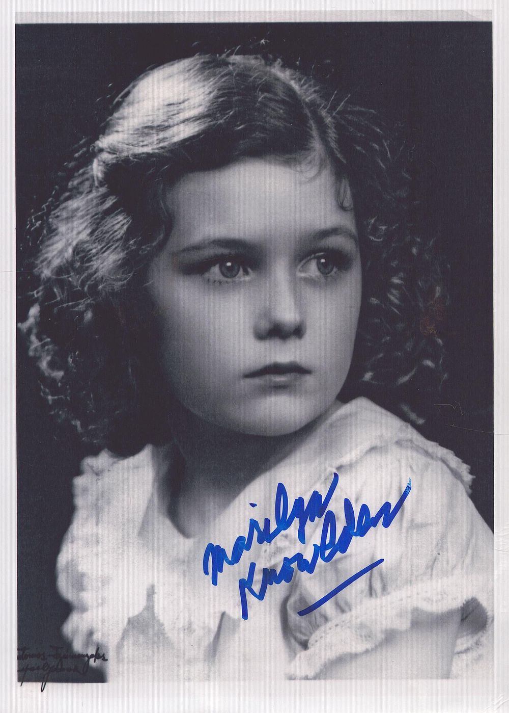 Lot 560: Marilyn Knowldon signed 7x5inch vintage black and white...