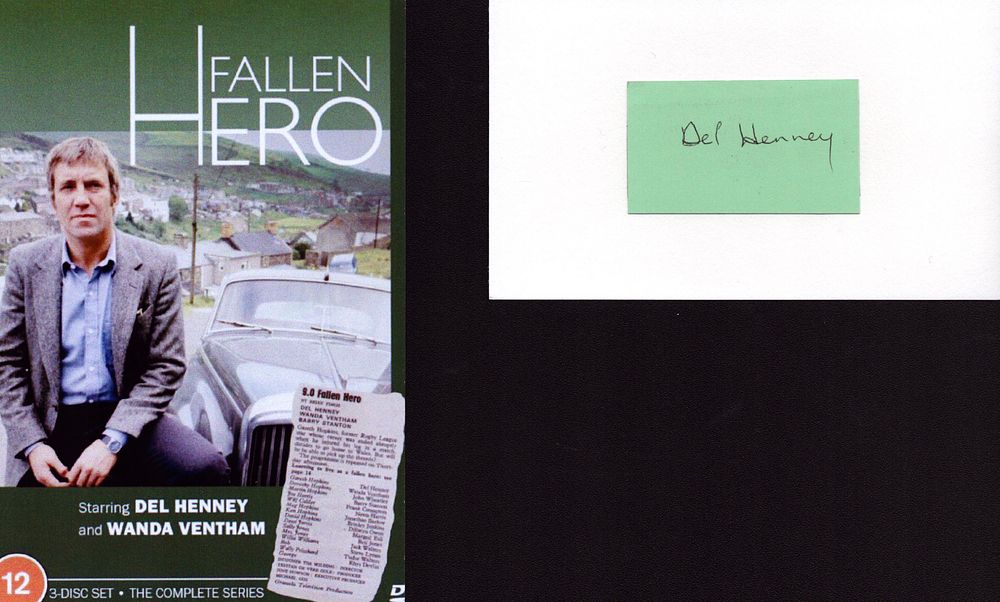 Lot 251: Del Henney signature piece with accompanying 6x4 photo.