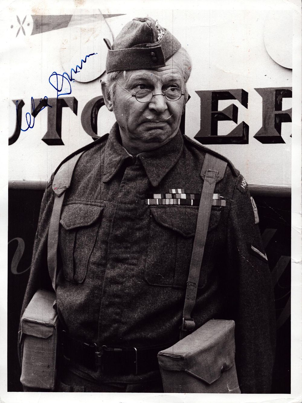 Lot 272: Clive Dunn signed 8x6 black and white photo...