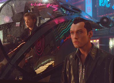 Jude Law signed 10x8inch colour photo.