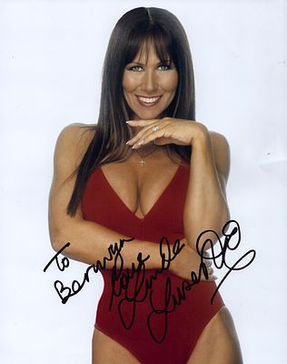 Linda Lusardi signed 10x8 colour photo, dedicated.