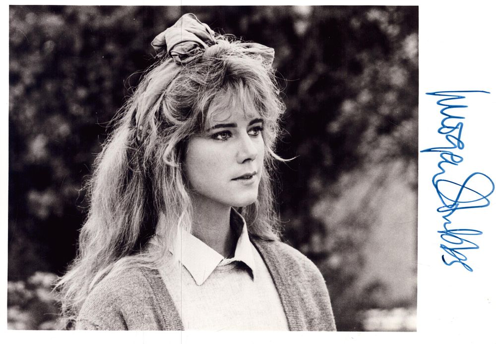 Lot 161: Imogen Stubbs signed black and white photo, 7x5...