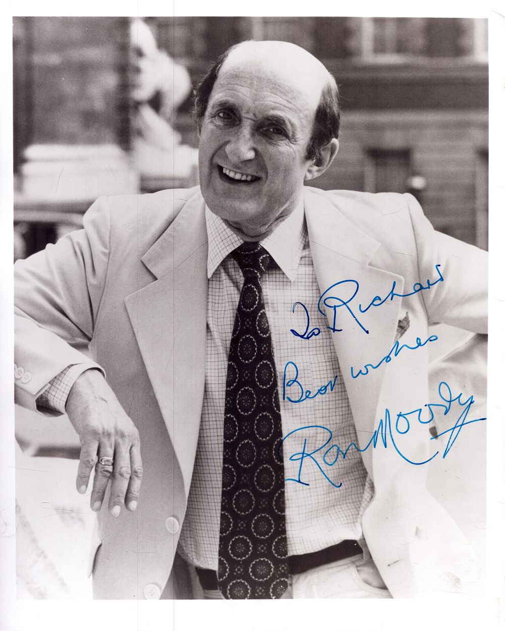 Lot 169: Ron Moody signed black and white photo 10x8...