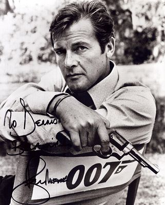 Roger Moore signed black and white photo, James Bond 007, 10x8 inch, DEDICATED.