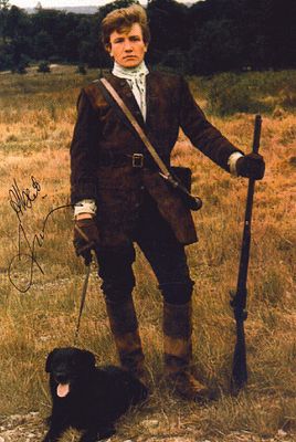 Albert Finney signed coloured photo, 7x5.