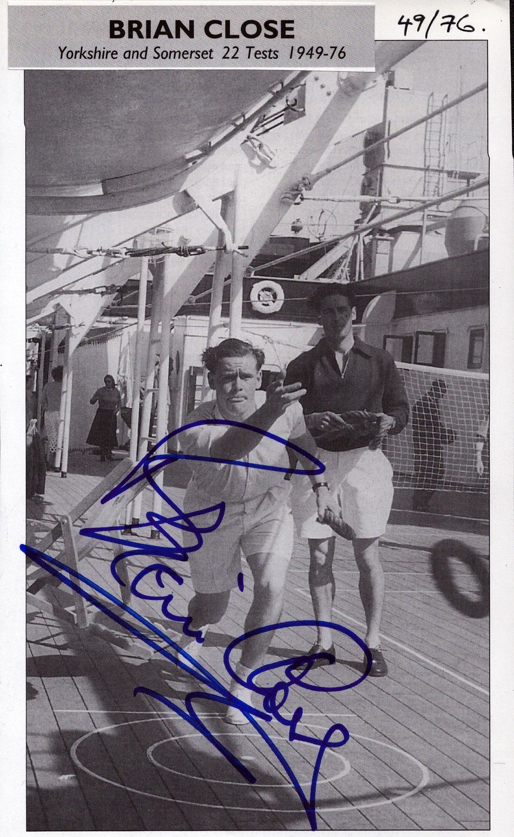 Lot 290: Brian Close signed England Test player information photo...