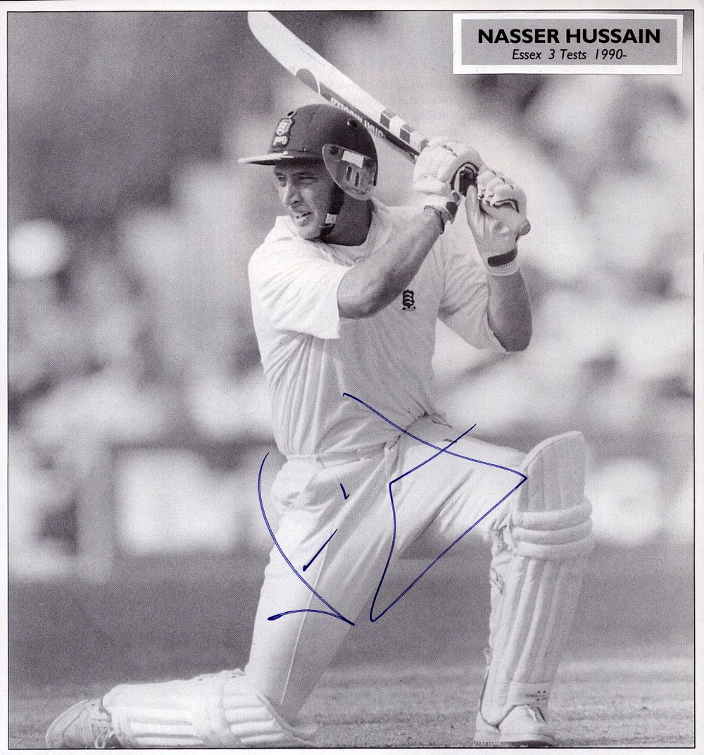 Lot 291: Nasser Hussain signed England Test player information photo...