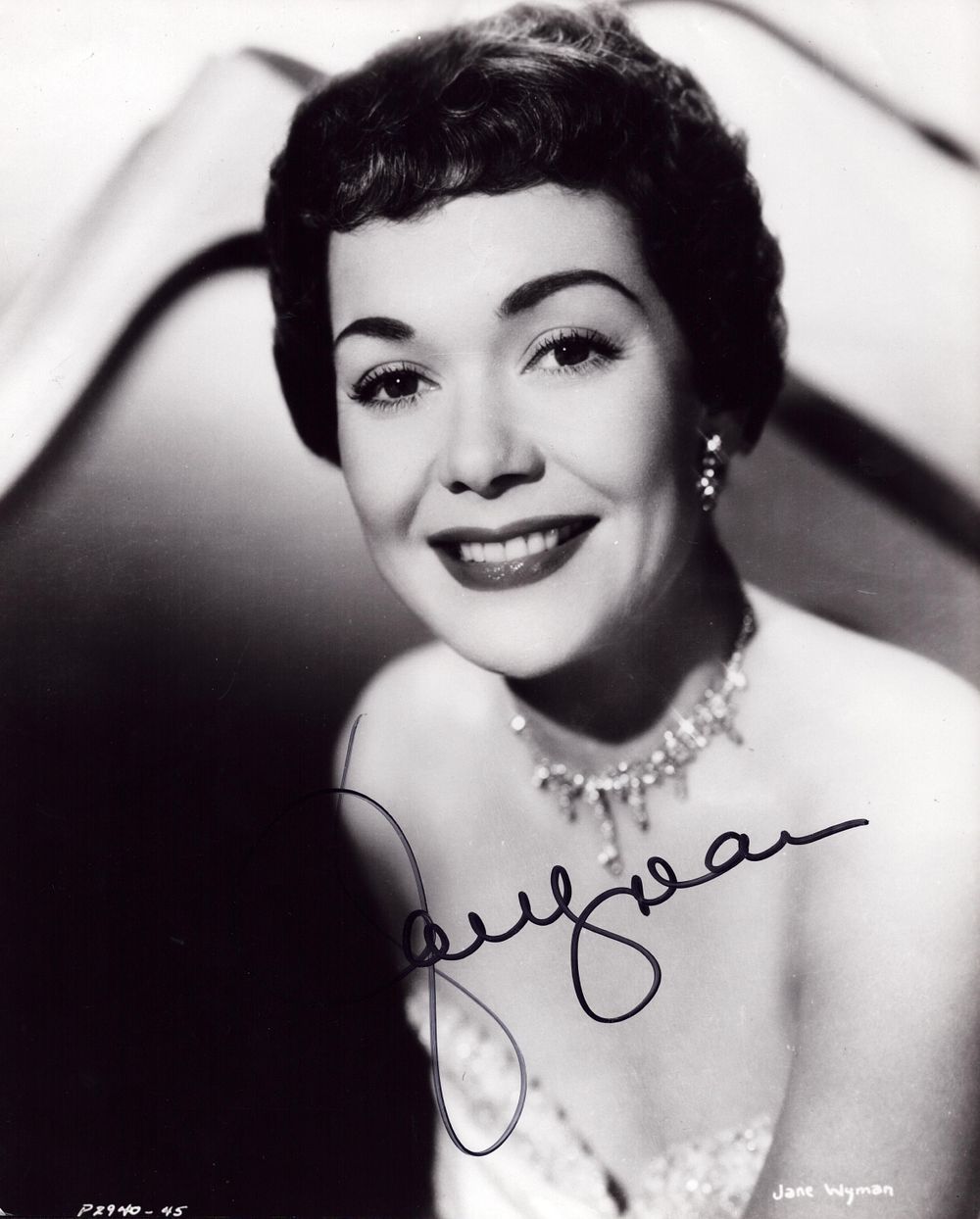 Lot 528: Jane Wyman signed 10x8inch black and white photo.