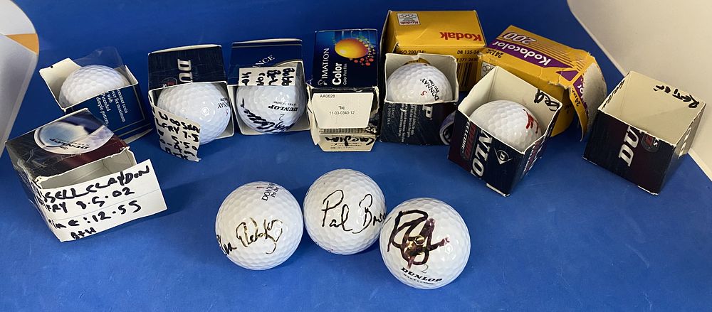 Lot 506: Golf collection 11, signed golf balls includes great...