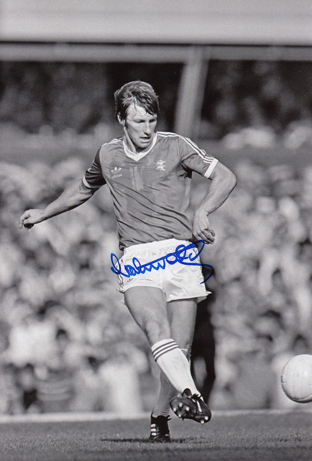Lot 158: Autographed COLIN TODD 12 x 8 Photograph: Birmingham...