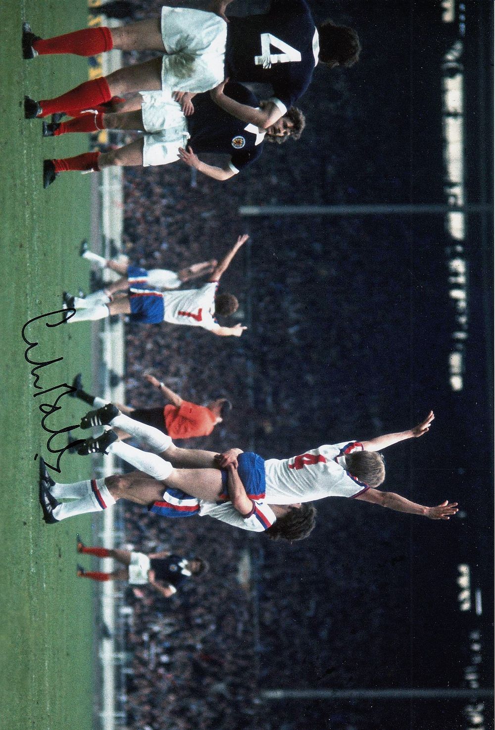 Lot 169: Autographed COLIN BELL 12 x 8 Photograph: COLIN...