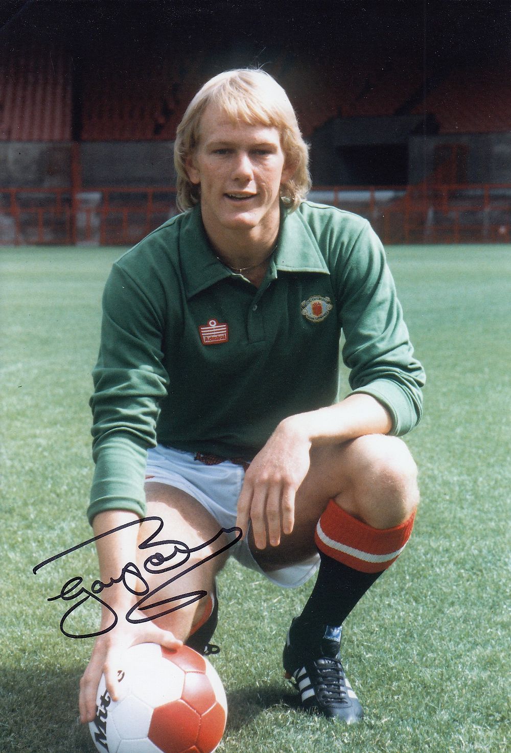Lot 177: Autographed GARY BAILEY 12 x 8 Photograph: Manchester...