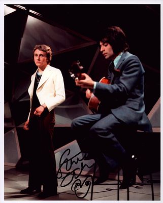 Steve Ellis (Love Affair) signed 10x8inch colour photo.