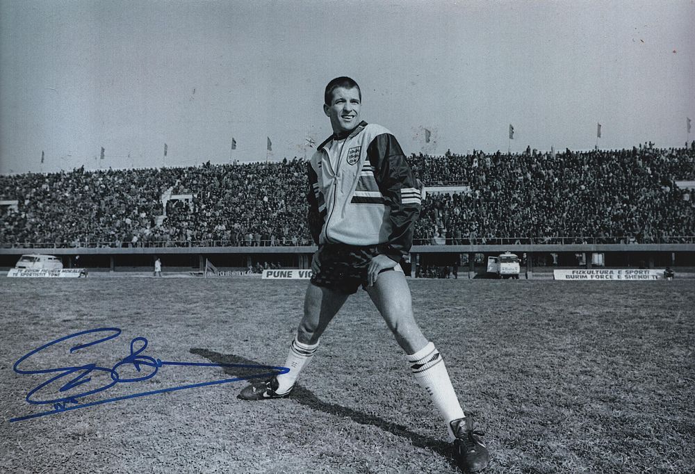 Lot 205: Autographed STEVE BULL 12 x 8 Photograph: England...