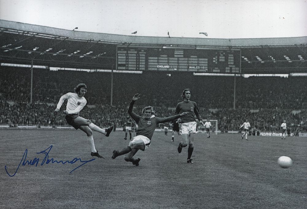 Lot 207: Autographed MIKE CHANNON 12 x 8 Photograph: MIKE...