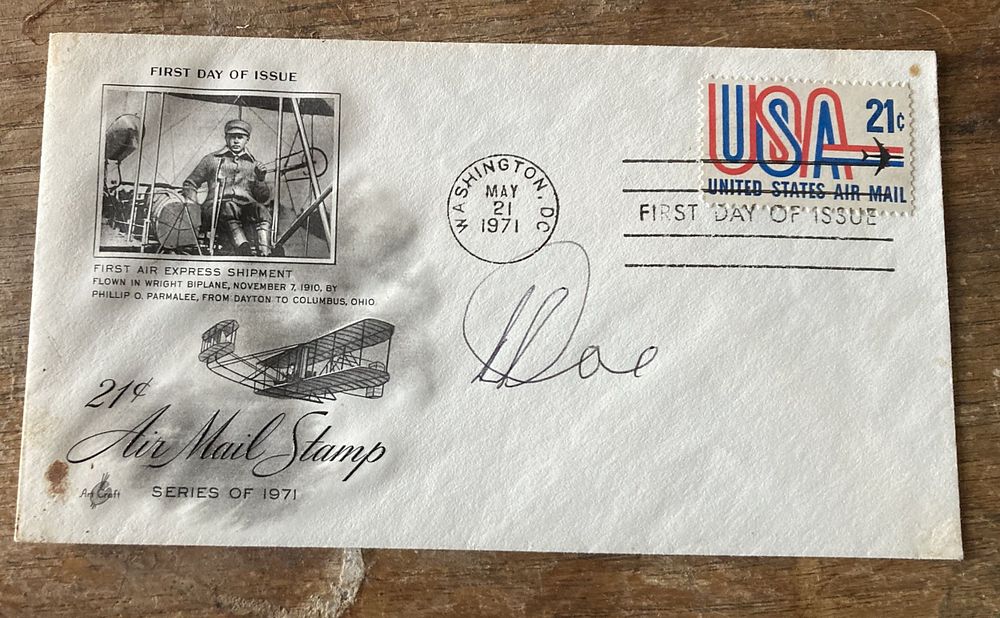 Lot 184: Battle of Britain ace Bob Doe DFC signed...