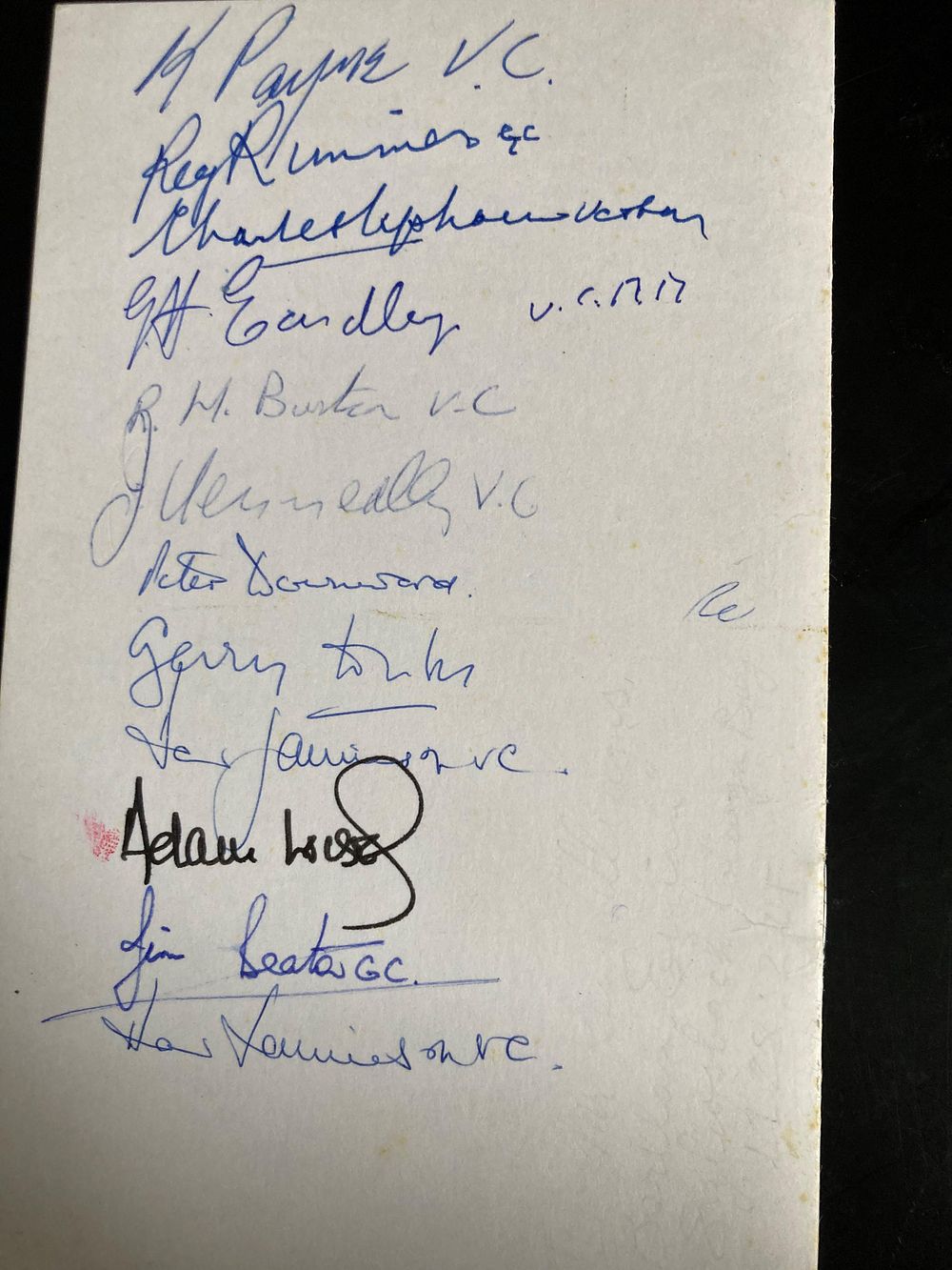 1983 13th REUNION DINNER OF VC and GC ASSOCIATION MULTI SIGNED BOOKLET. Approx size 8" x 5". 