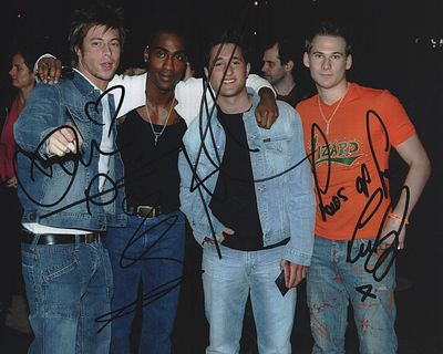 Blue multi signed 10x8inch colour photo signatures include Duncan James, Simon Webbe, Anthony 