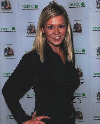 Suzanne Shaw signed 10x8inch colour photo.