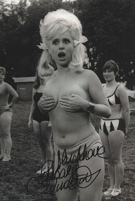 Barbara Windsor signed 12x8inch black and white photo.