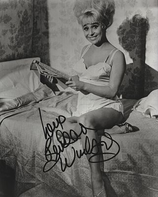 Barbara Windsor signed 10x8inch black and white photo.