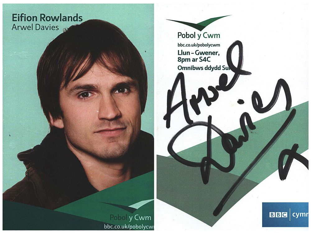 Lot 244: Arwel Davies signed 6x4inch colour promo photo.