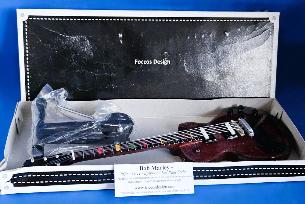 Lot 461: Bob Marley "One Love - Epiphone les Paul...