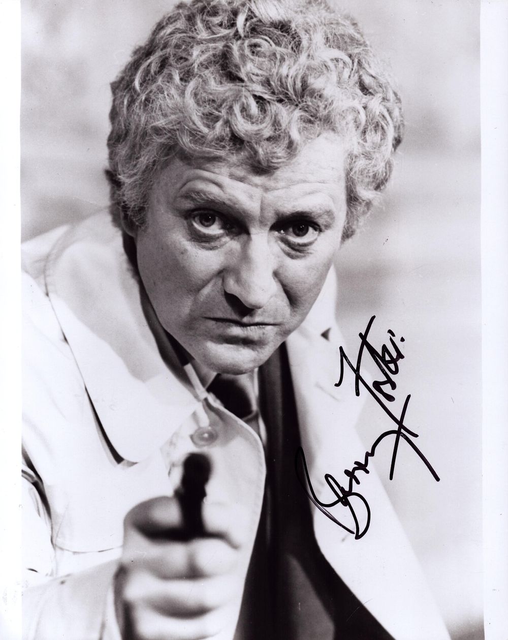 Lot 550: Barry Foster signed 10x8 inch black and white...