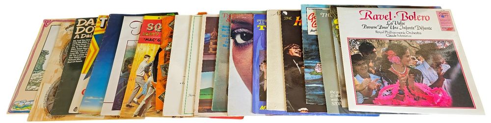 Lot 189: Vinyl record 20 LPs unsigned including A Feast...