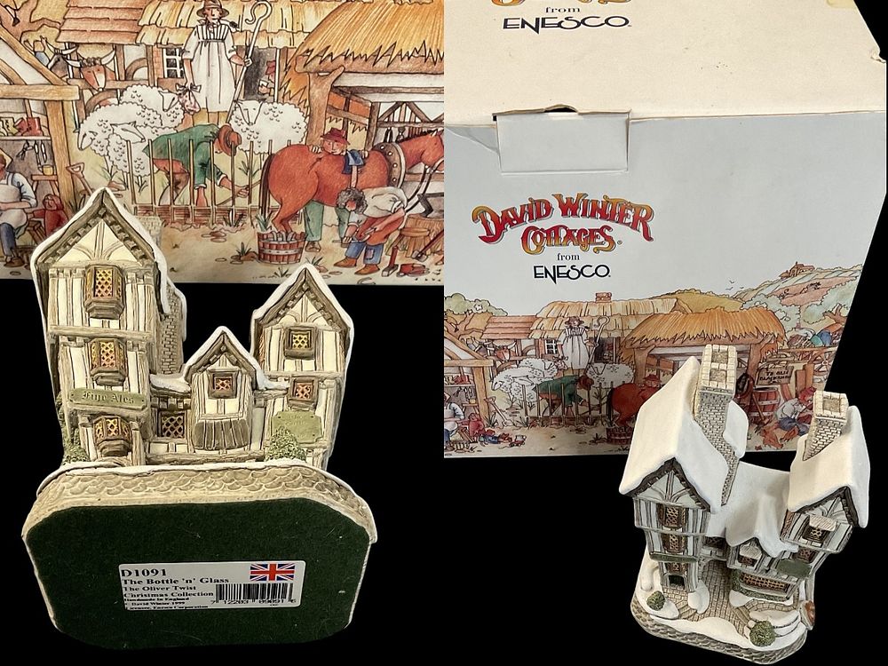 Lot 232: David Winter 1999 Cottages The Bottle 'n' Glass,...
