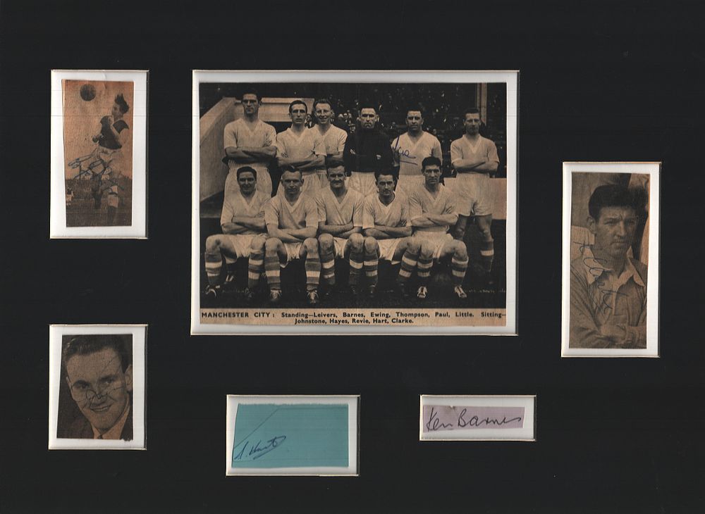 Lot 457: Vintage Manchester city newspaper photo signed by 1...