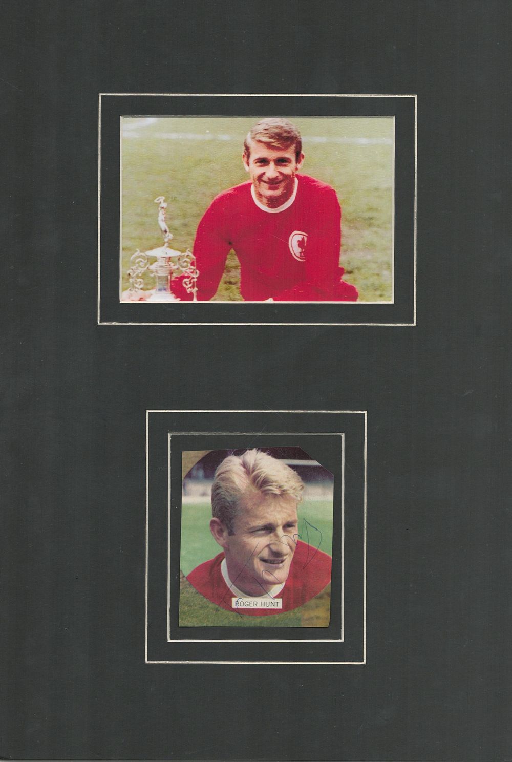 Lot 467: Football Roger Hunt 14x10inch mounted signature display includes...