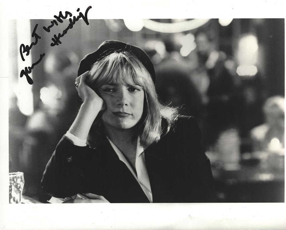 Lot 289: Glenne Headly signed 10x8 inch black & white...