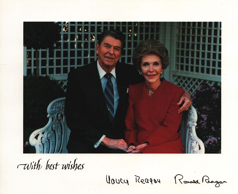 Lot 299: Ronald Reagan & Nancy Reagan signed 10x8 inch...