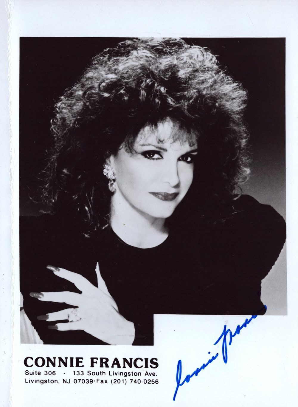 Lot 481: Connie Francis signed 7x5inch black and white photo.