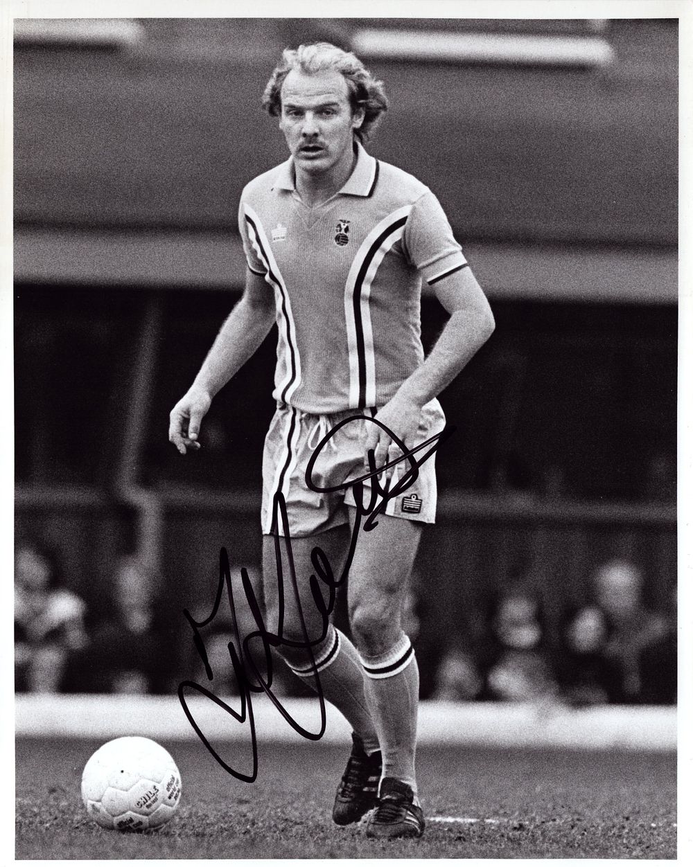 Lot 509: Football Terry Yorath signed 10x8inch colour photo pictured...