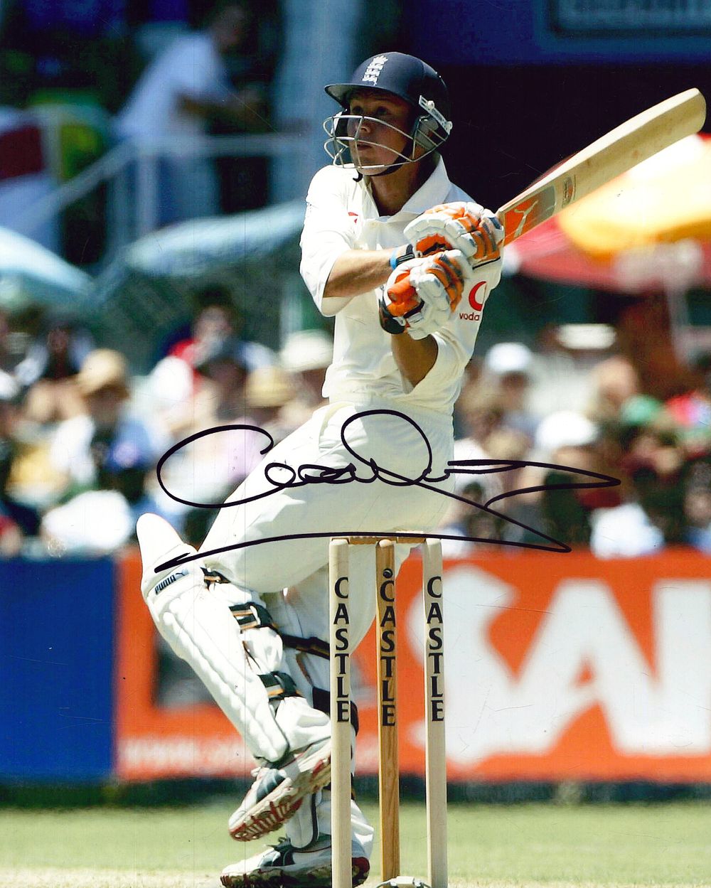 Lot 219: Geraint Jones signed 10x8inch colour photo pictured in...