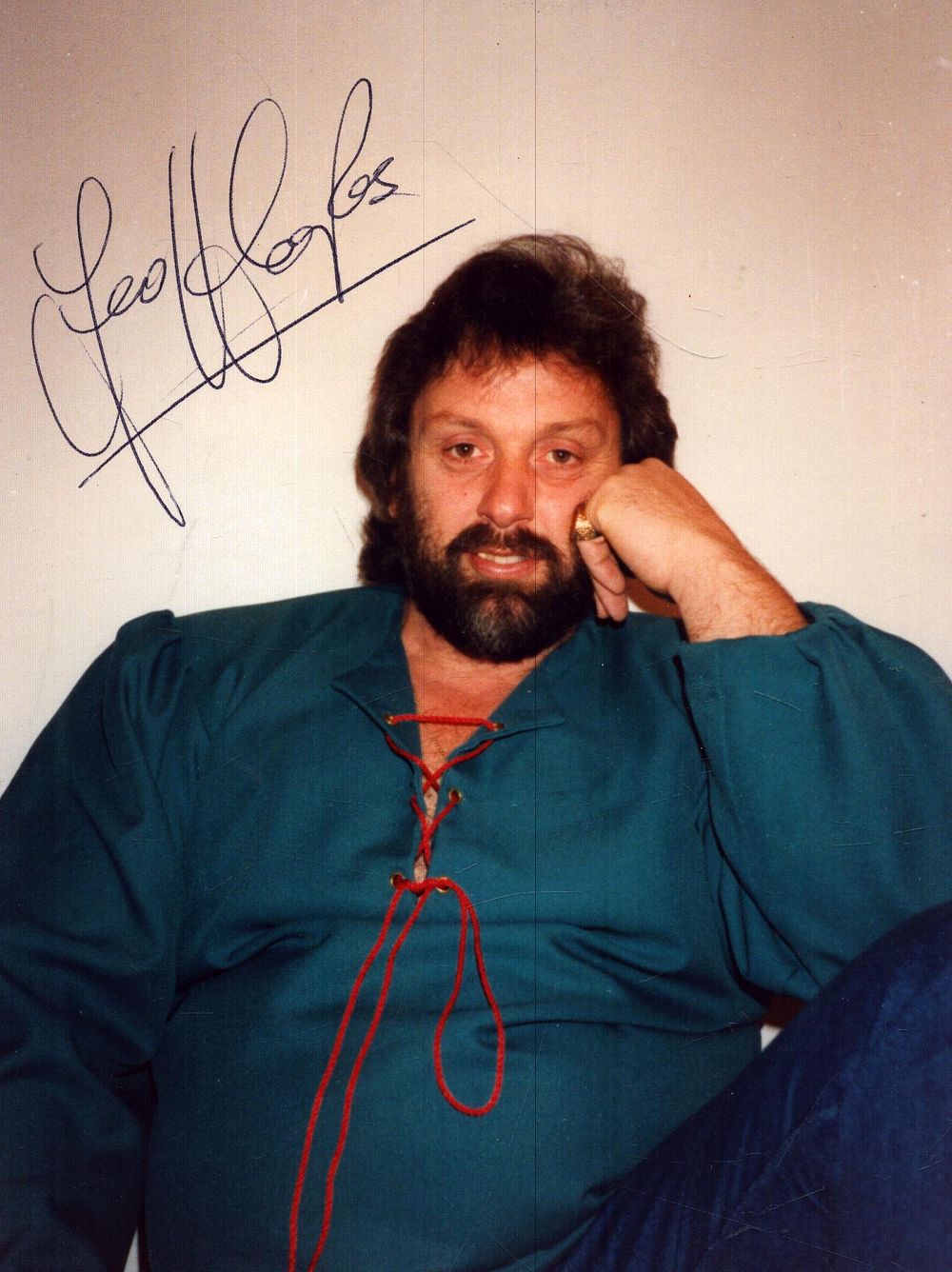 Lot 233: Geoff Capes signed 7x5inch colour photo.
