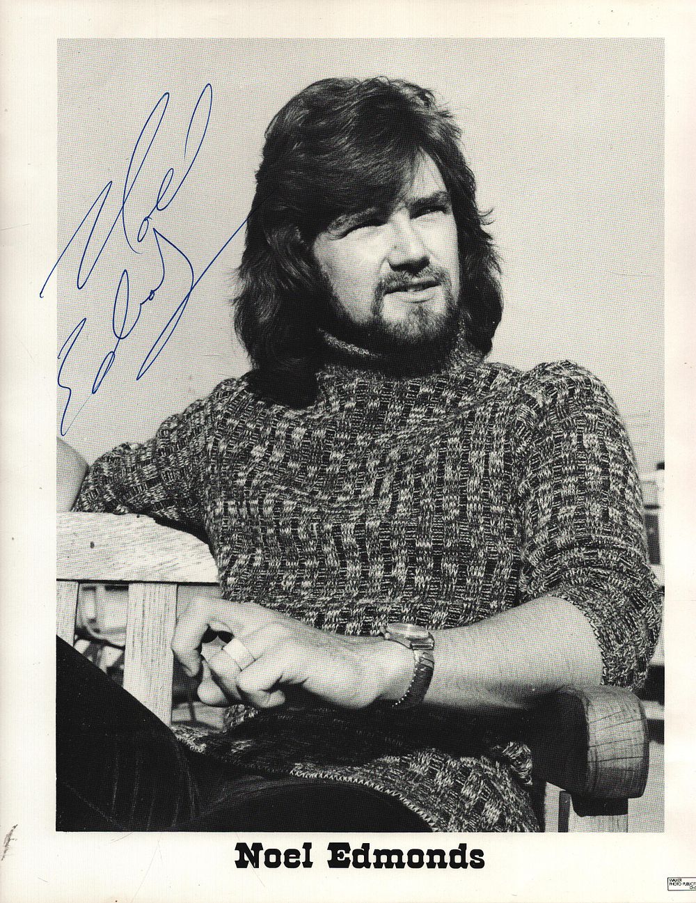 Lot 292: NOEL EDMONDS DJ/Presenter Signed 8x10 Promo Photo .