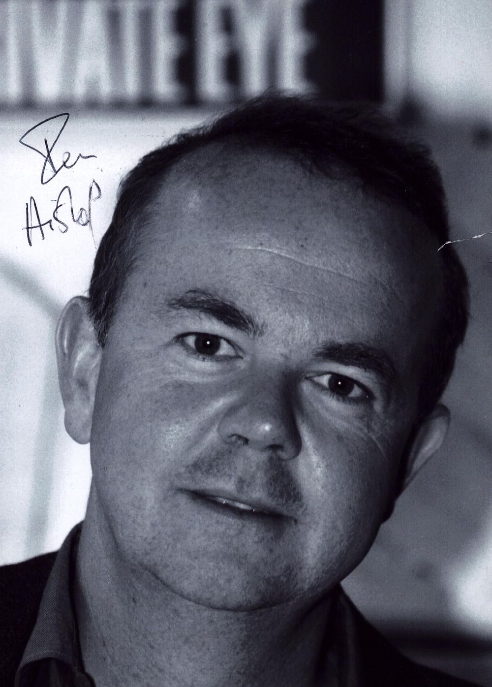Lot 197: Ian Hislop signed 7x5inch black and white photo.