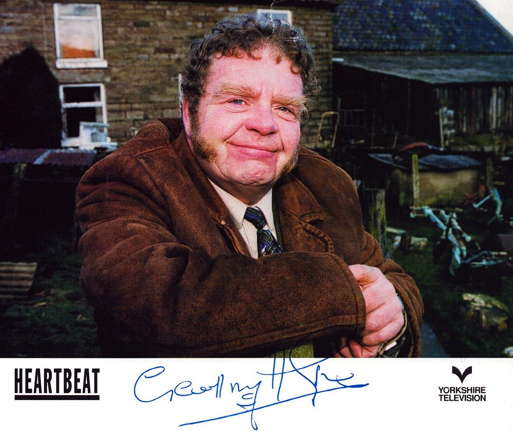 Lot 206: Geoffrey Hughes signed 6x4inch colour photo.