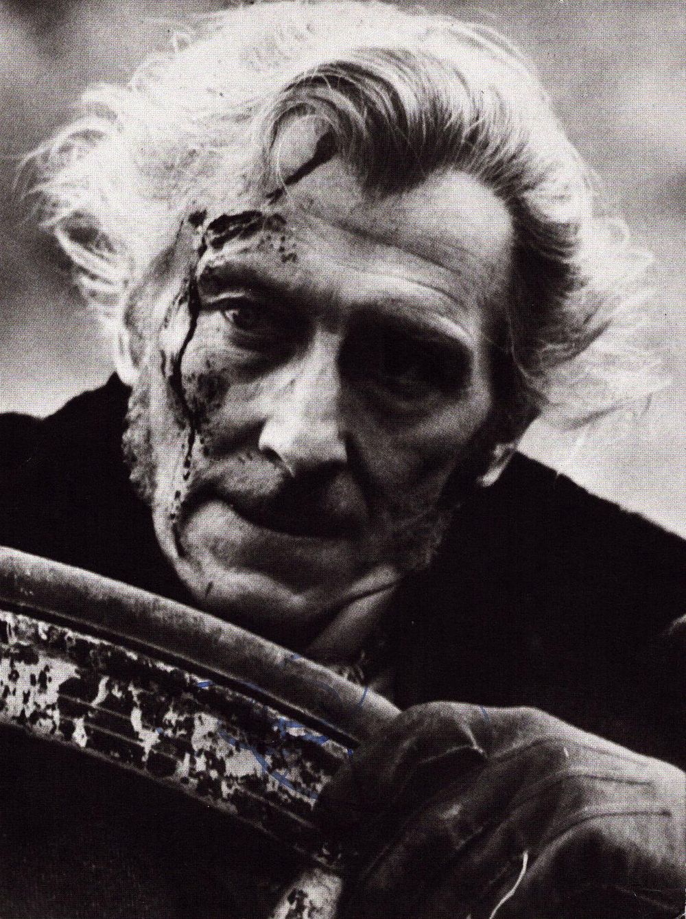 Lot 209: Peter Cushing signed 6x4inch black and white photo.