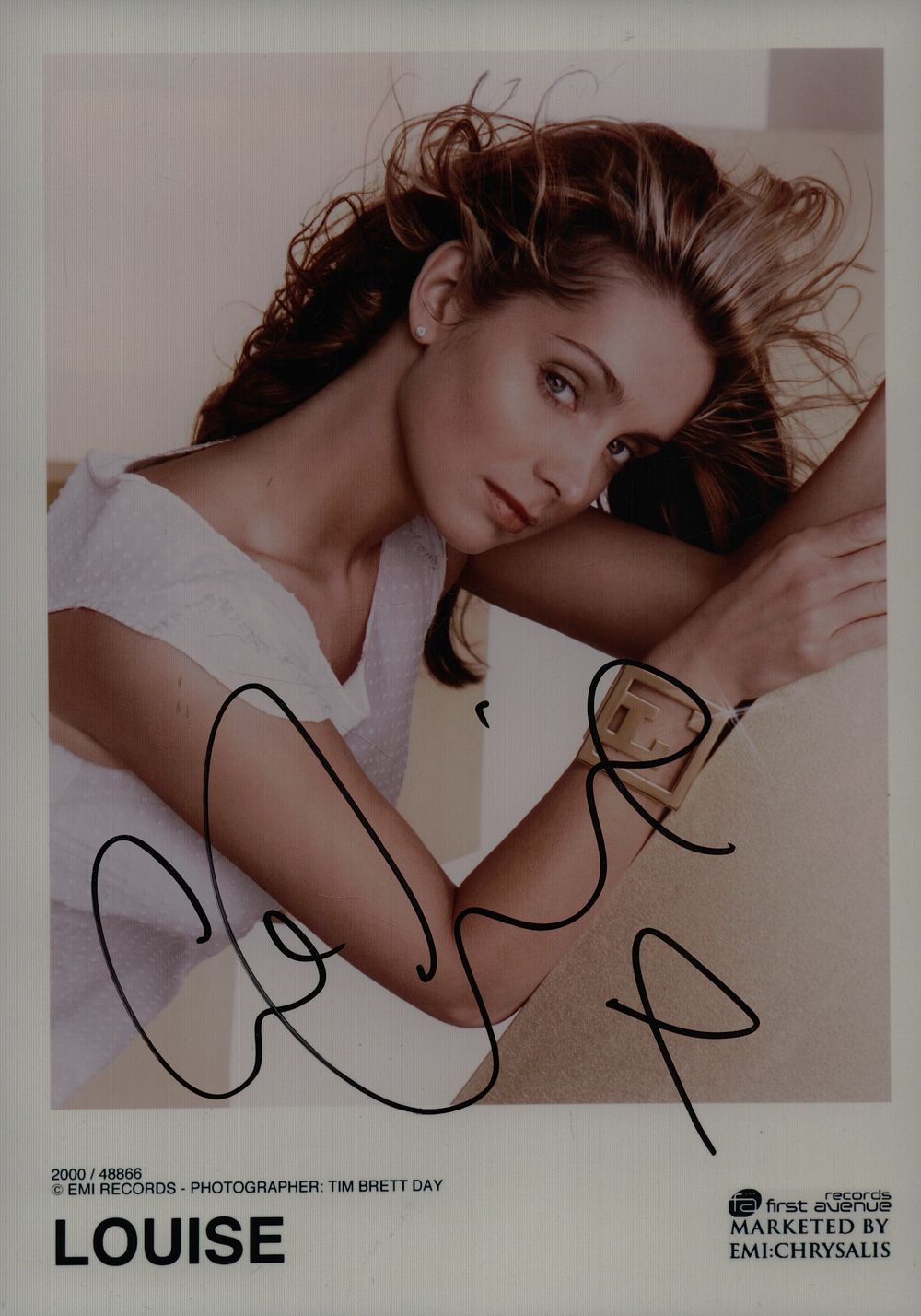 Lot 223: Louise Redknapp signed 7x5inch colour promo photo.