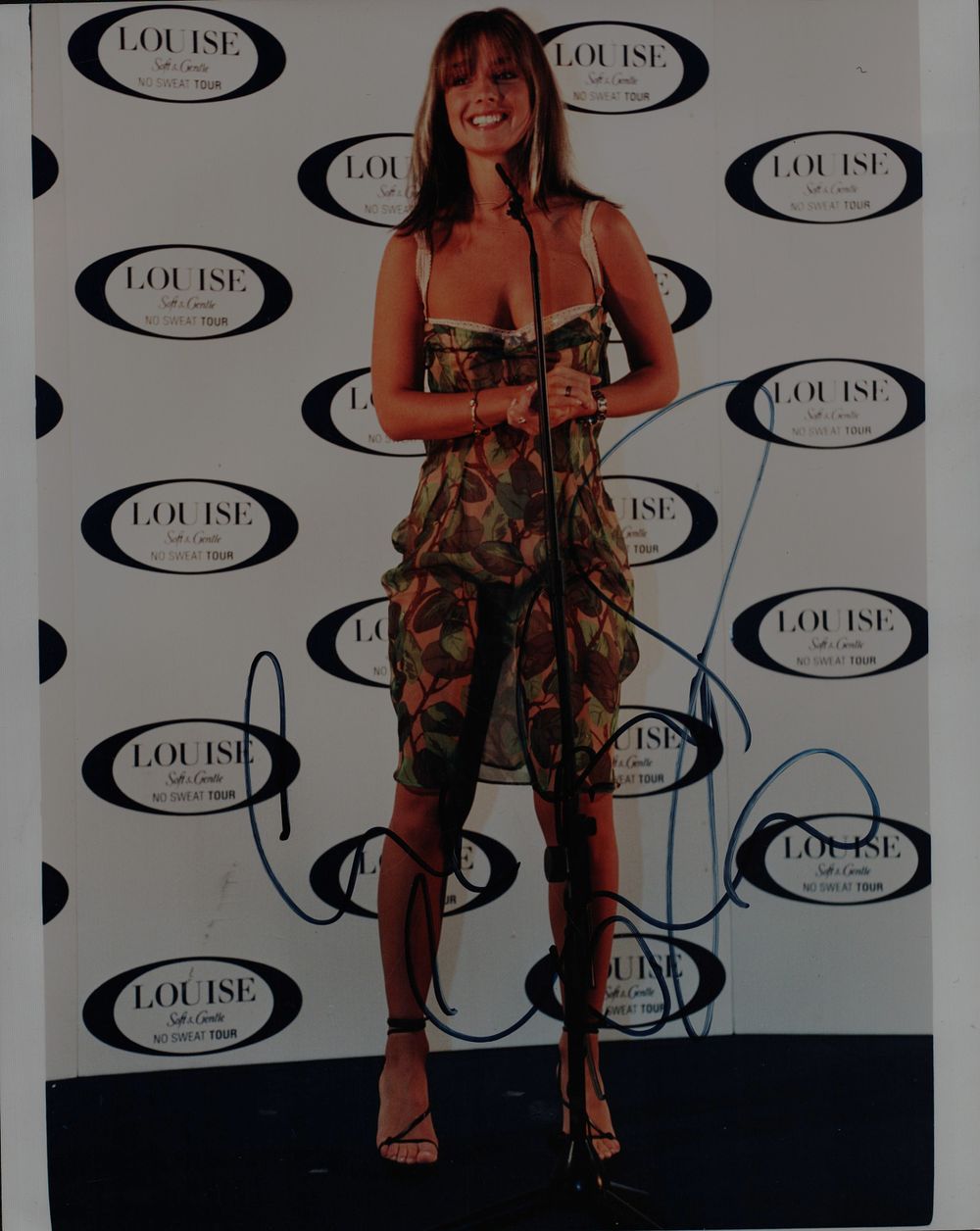 Lot 229: Louise Redknapp signed 10x8inch colour photo.